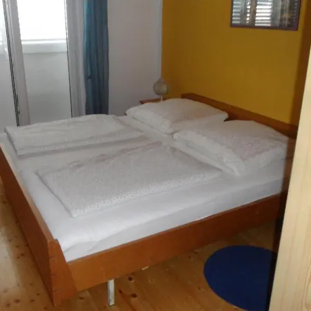 With A Parking Space Jelsa, Hvar - 4589 Apartment