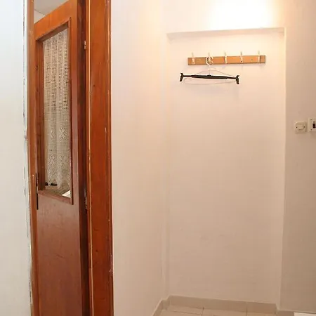 With A Parking Space Jelsa, Hvar - 4589 Apartament *